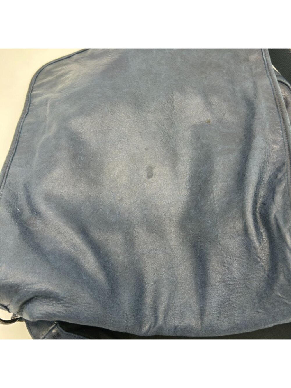 Balenciaga Crossbody Shoulder - Picture 15 of 15